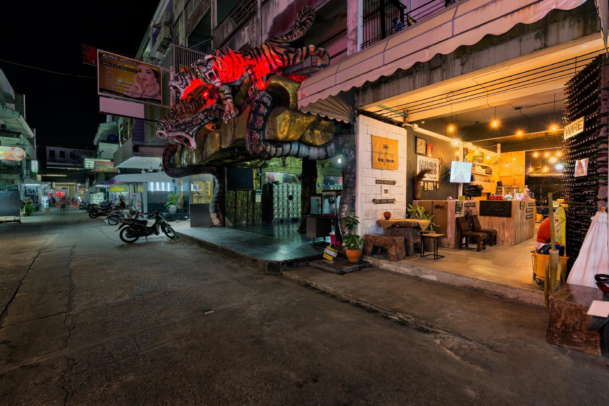 Wire Hostel Patong Kültér fotó