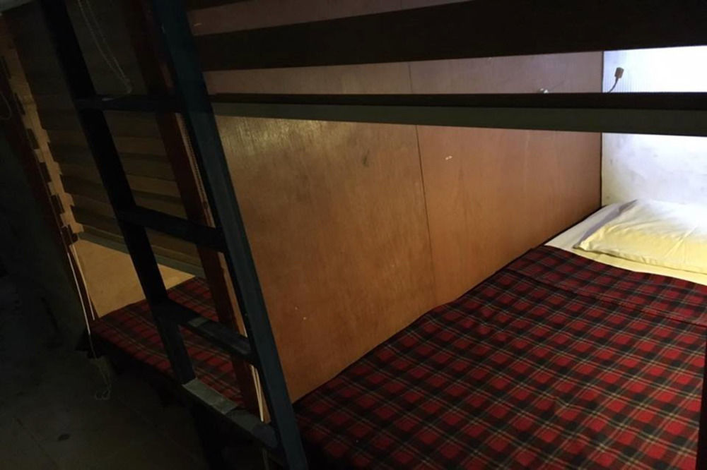 Wire Hostel Patong Kültér fotó